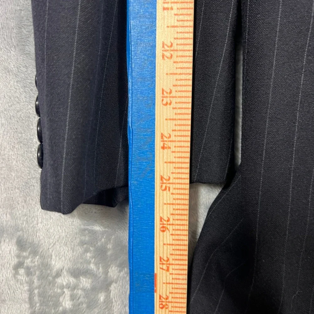 Hickey Freeman Blazer Mens 42R Navy Blue Pinstripe Wool Sport Coat Vintage Hole